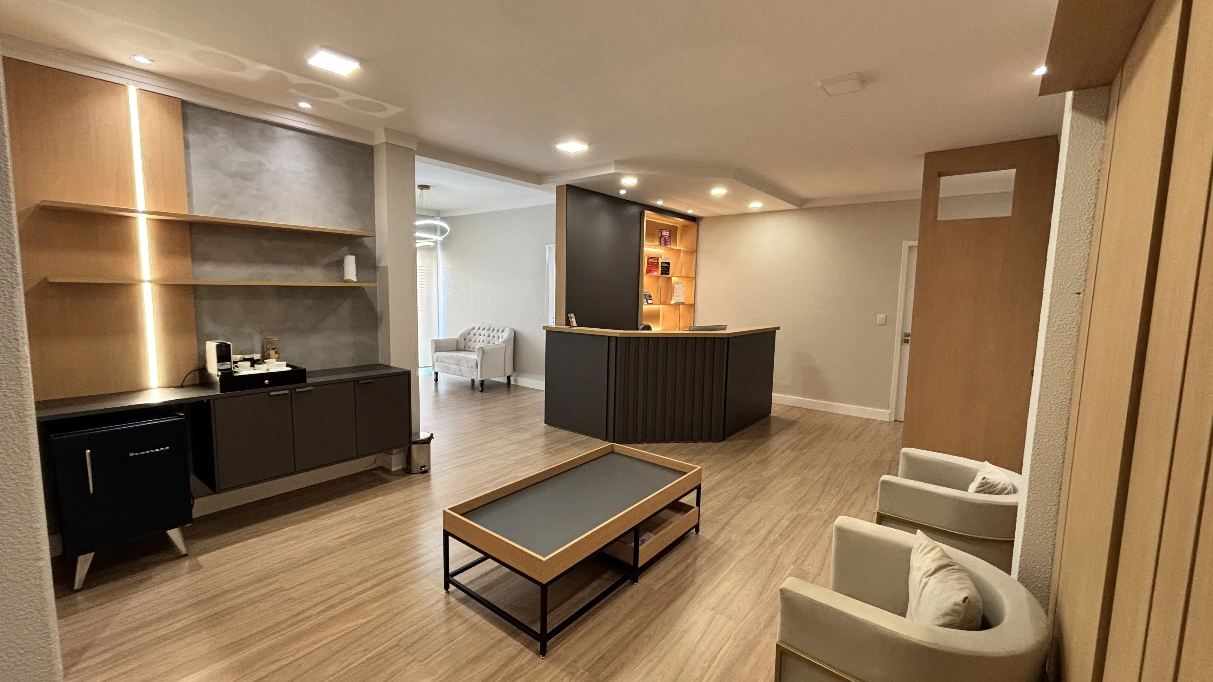 Escritório Dr. Fábio Luiz Souza — Recepção